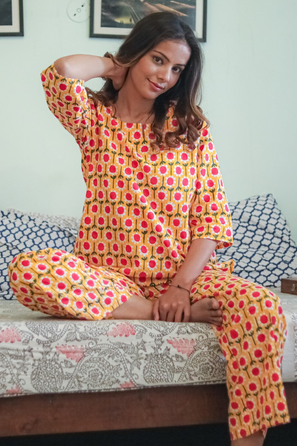 Sootisyahi 'Floral' Handblock Printed Pure Cotton Night Suit