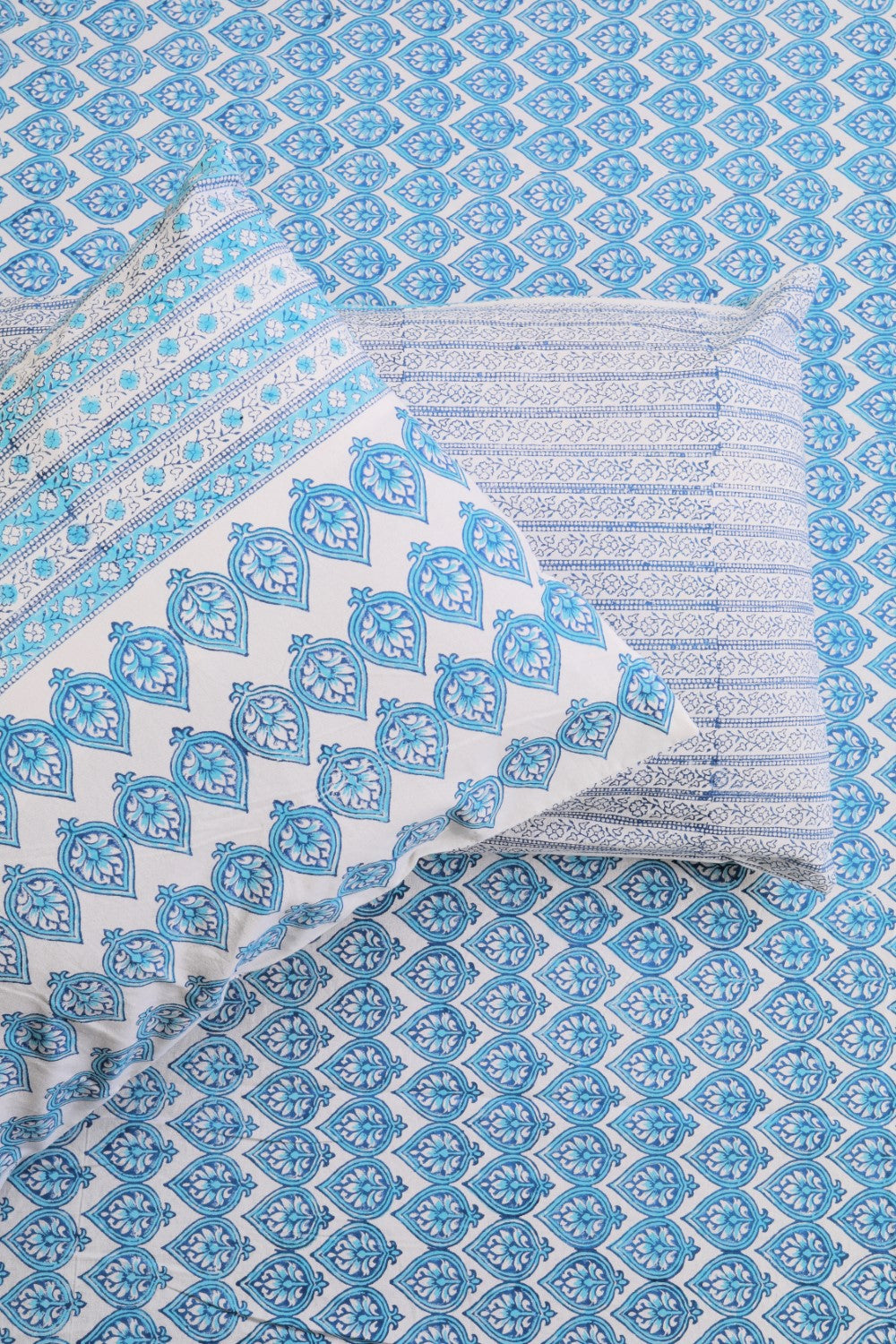 Sootisyahi 'Aqua Rangrez' Handblock Printed Cotton Bedsheet