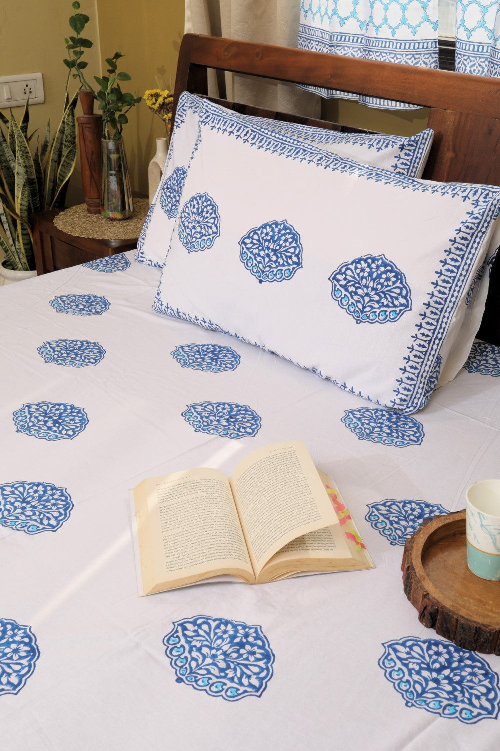 Sootisyahi 'Neel Rekha' Handblock Printed Cotton Bedsheet