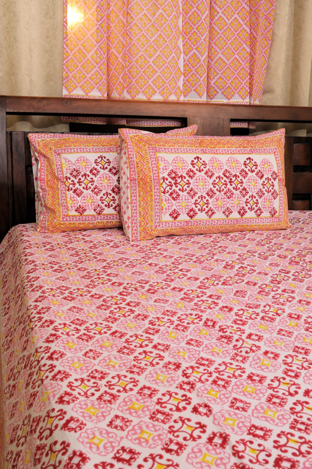 Sootisyahi 'Rang Mahal' Handblock Printed Cotton Bedsheet