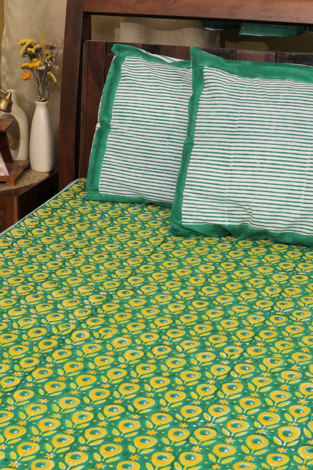 Sootisyahi 'Rangrez Jaal' Handblock Printed Cotton Bedsheet