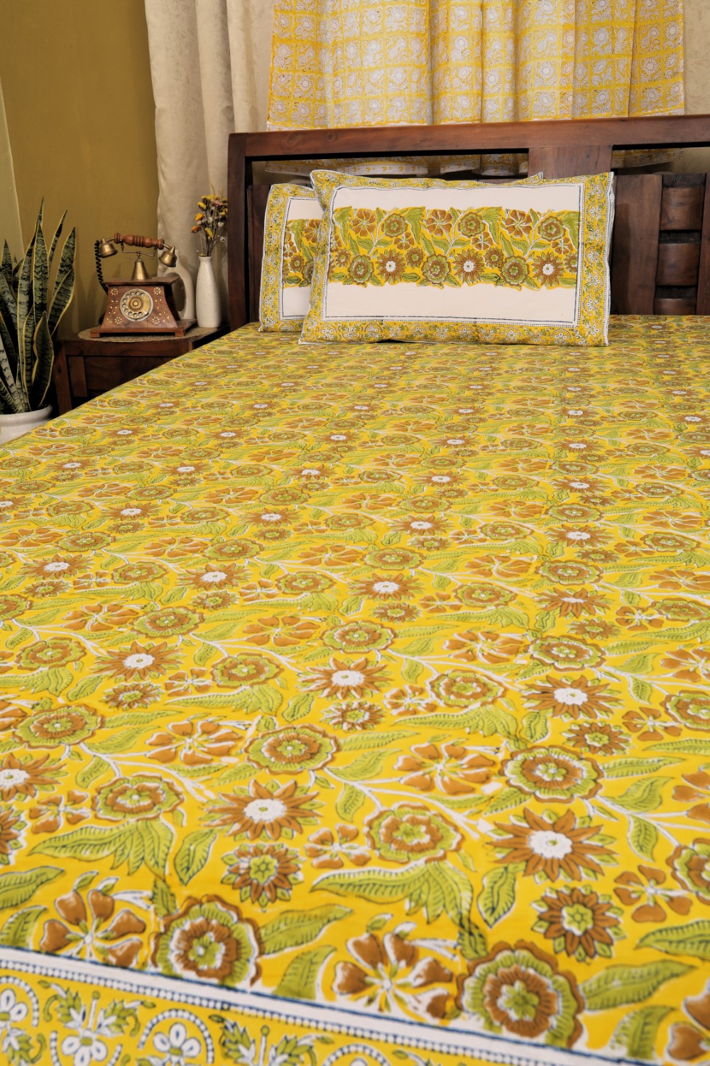 Sootisyahi 'Zaitoon Jaal' Handblock Printed Cotton Bedsheet