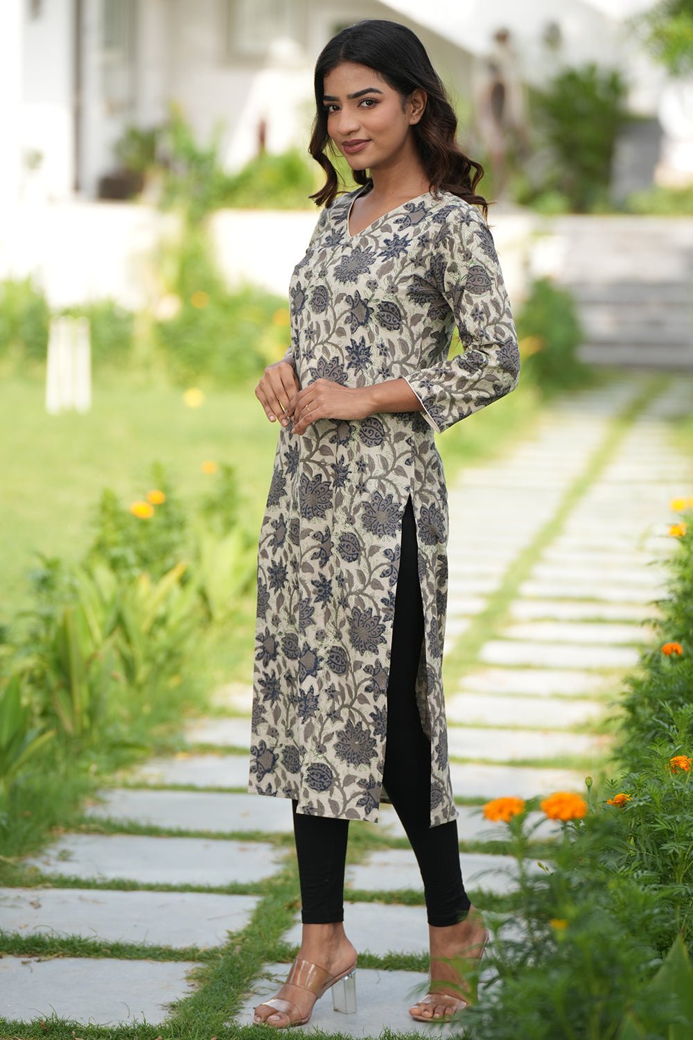 Charcoal Mist Handblock Printed Cotton Kurti - SootiSyahi
