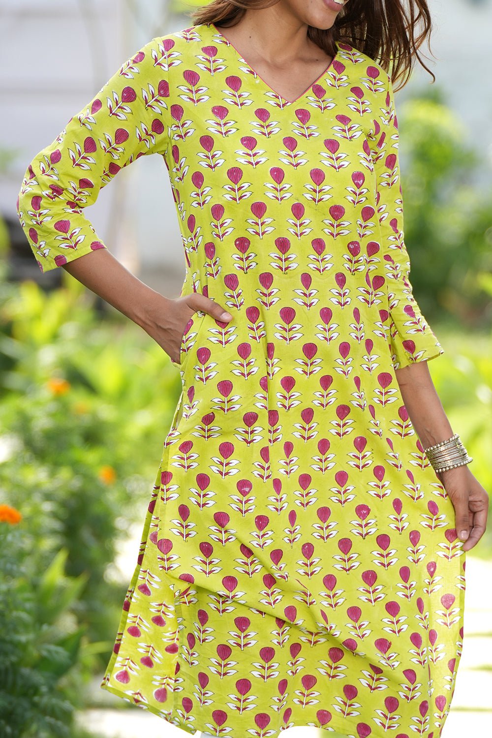 Garnet Garden Handblock Printed Cotton Kurti - SootiSyahi