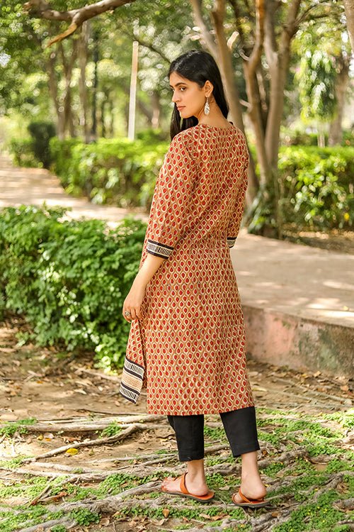 Sootisyahi 'Blushing Betel' Bagru Handblock Printed Pure Cotton Kurti - SootiSyahi