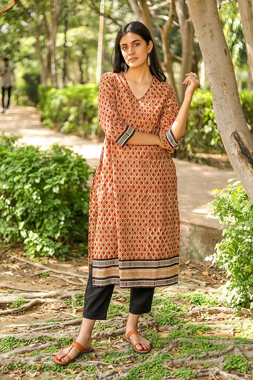 Sootisyahi 'Blushing Betel' Bagru Handblock Printed Pure Cotton Kurti - SootiSyahi