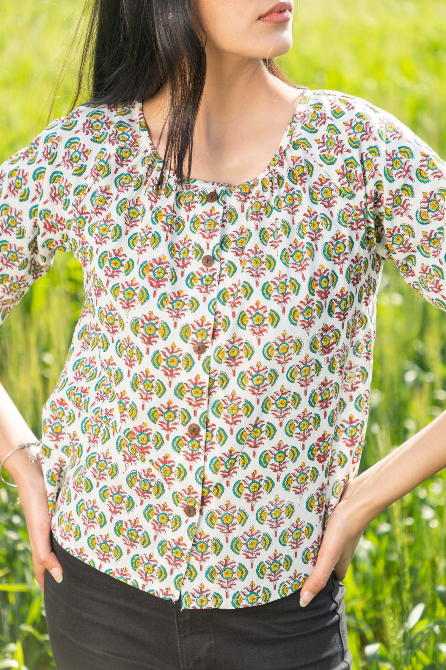 Sootisyahi 'Fresh Flora' Azofree Handblock Printed Pure Cotton Crop Top - SootiSyahi