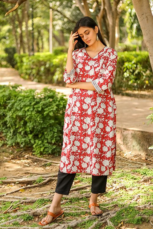 Sootisyahi 'Hidden Hibiscus' Azofree Handblock Printed Pure Cotton Kurti - SootiSyahi