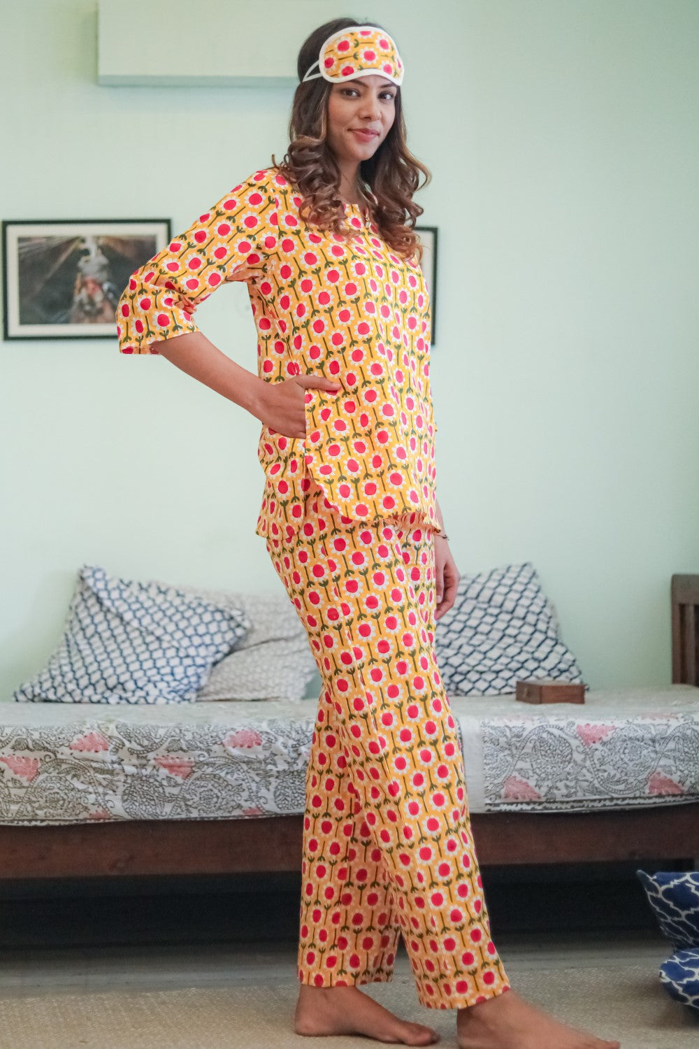 Sootisyahi 'Flower Crown' Handblock Printed Pure Cotton Night Suit