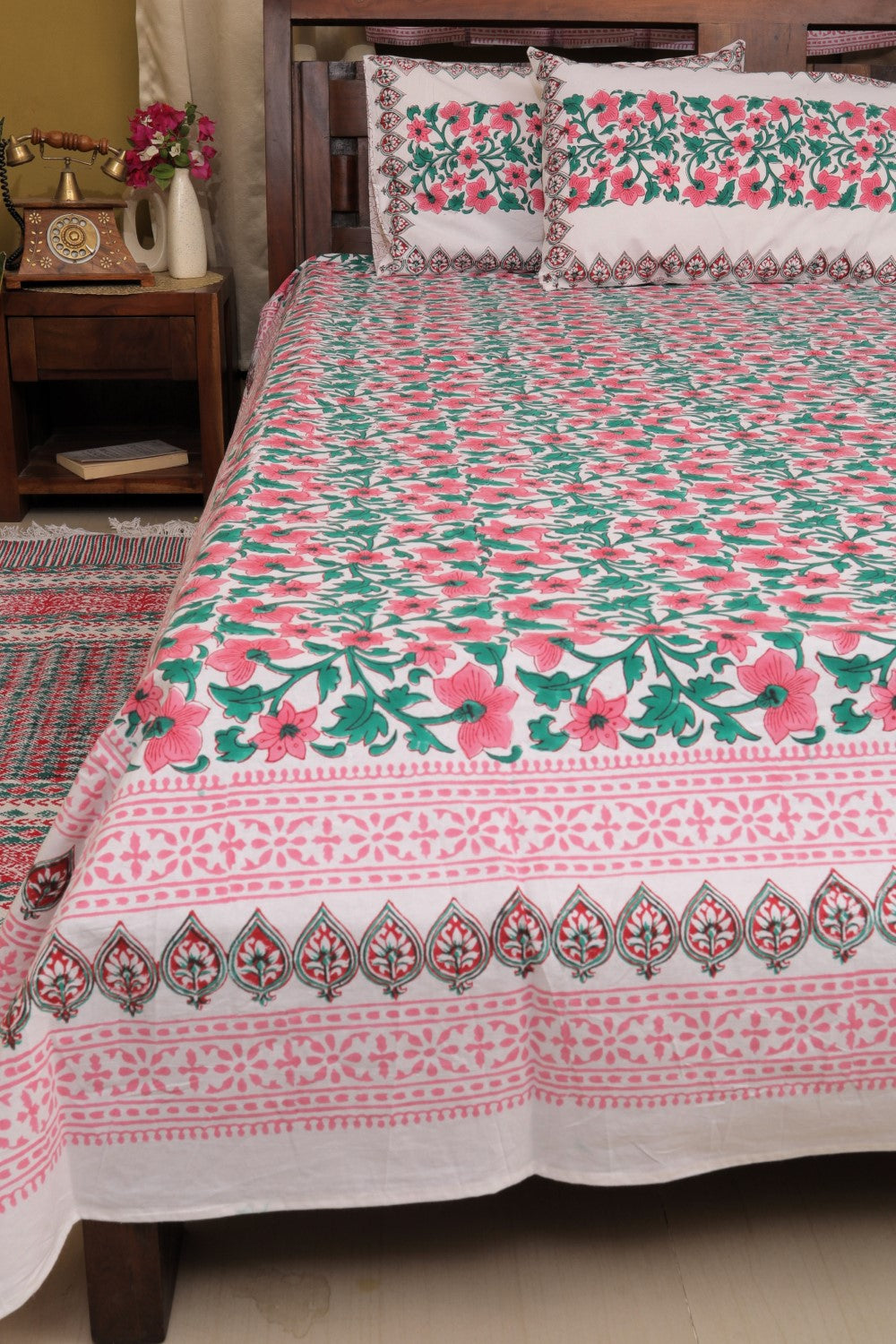 Sootisyahi 'Mehfil-e-Gul' Handblock Printed Cotton Bedsheet