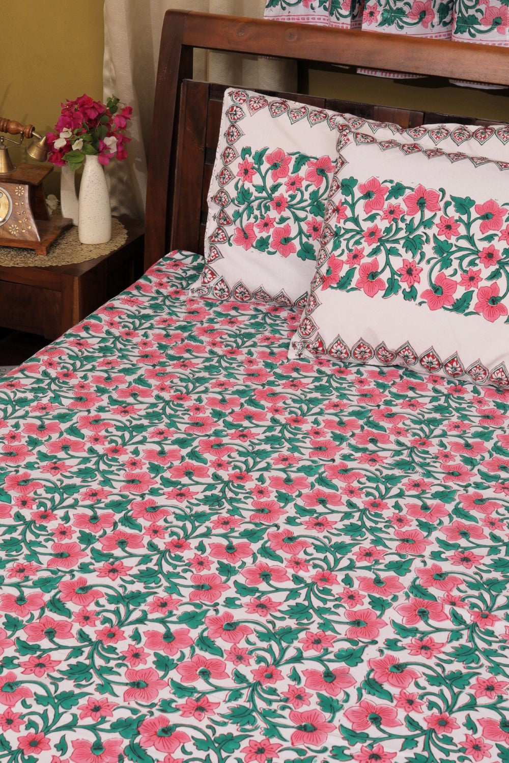 Sootisyahi 'Mehfil-e-Gul' Handblock Printed Cotton Bedsheet