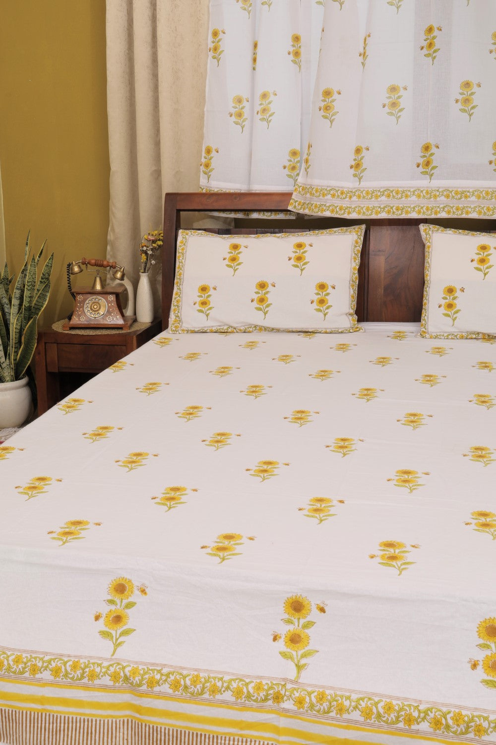 Sootisyahi 'Phoolwari' Handblock Printed Cotton Bedsheet