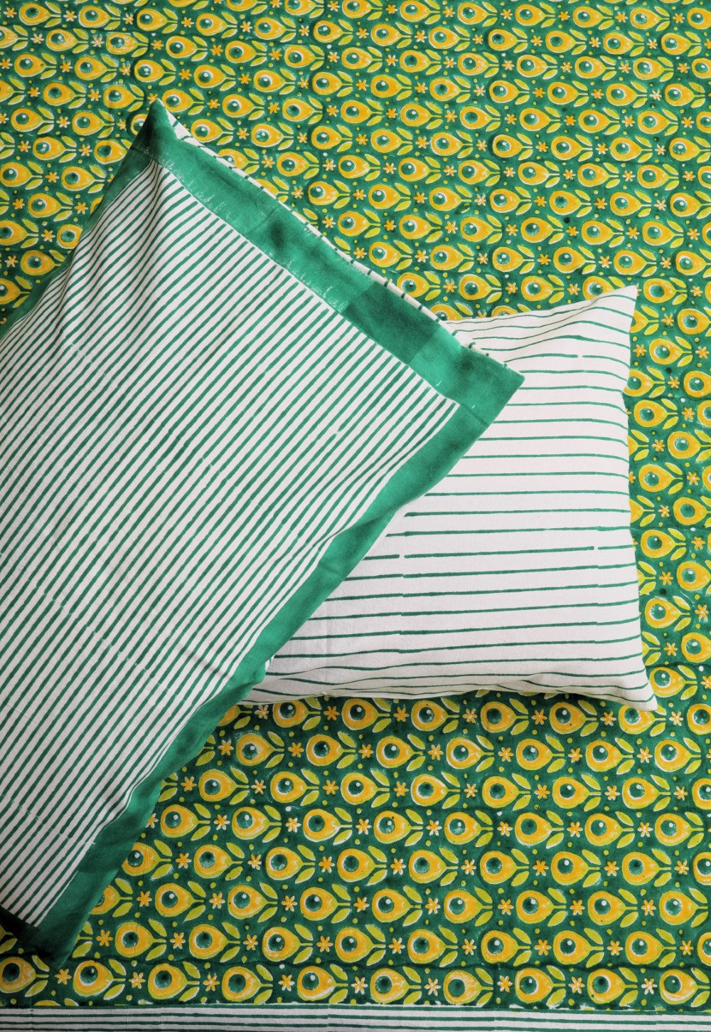 Sootisyahi 'Rangrez Jaal' Handblock Printed Cotton Bedsheet