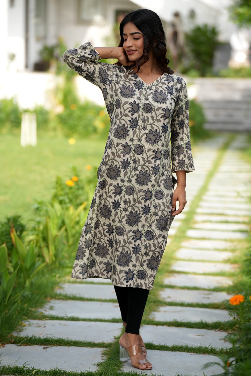 Charcoal Mist Handblock Printed Cotton Kurti - SootiSyahi
